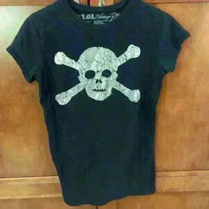 L.O.L. Vintage, Sz XXL RUNS SMALL!!See Measurements, black w/Metallic Skull